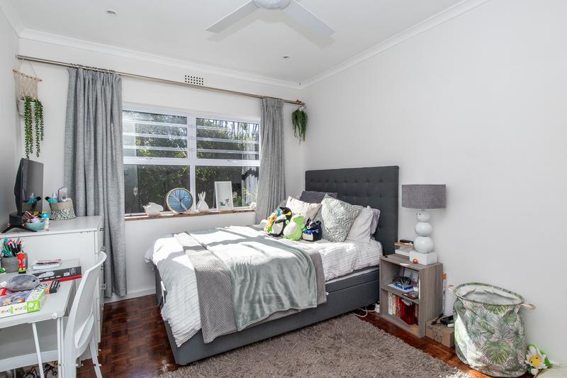 To Let 5 Bedroom Property for Rent in Kirstenhof Western Cape